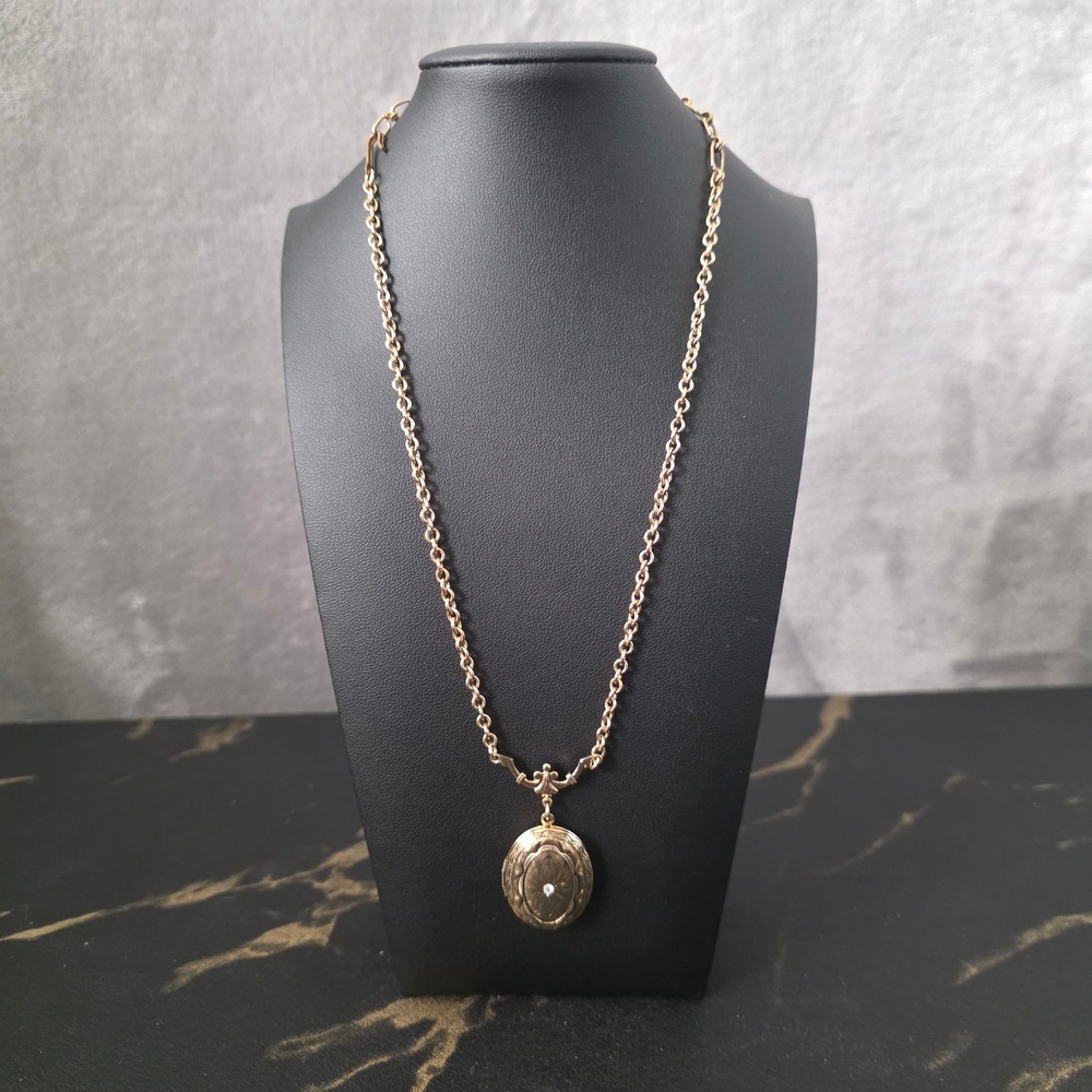 Vintage Gold Tone Etched Oval Locket Necklace Rhinestone Floral Sunburst 18 In
